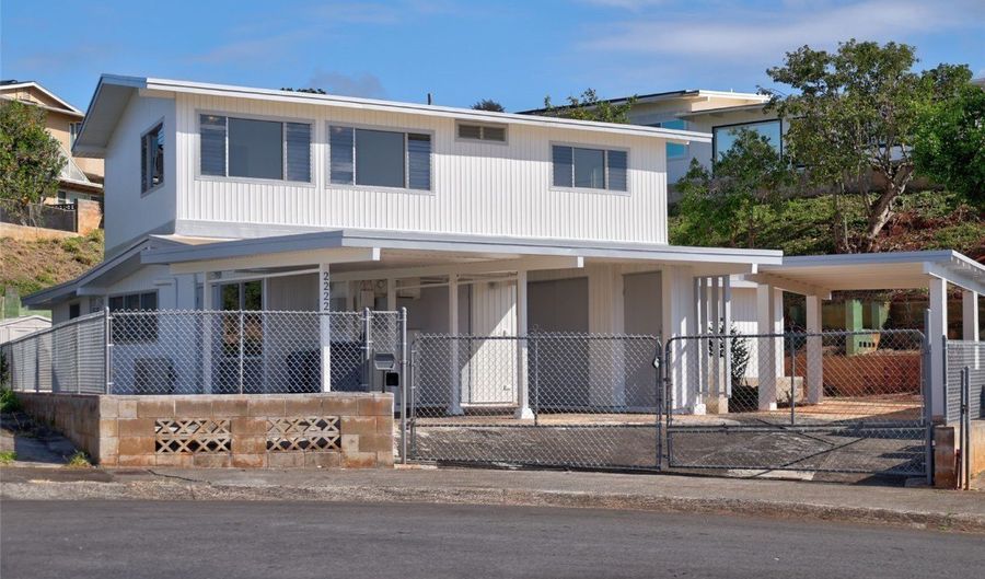 2222 Apoepoe St, Pearl City, HI 96782 - 5 Beds, 3 Bath