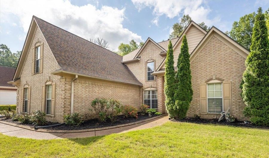 6495 WELLS Grv, Bartlett, TN 38135 - 4 Beds, 3 Bath