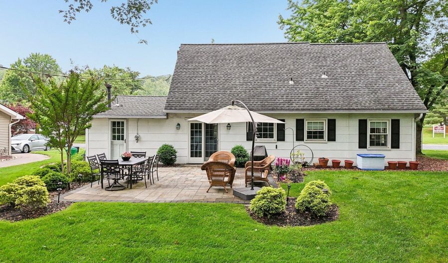135 Ivy Hill Dr, Aberdeen, NJ 07747 - 4 Beds, 3 Bath