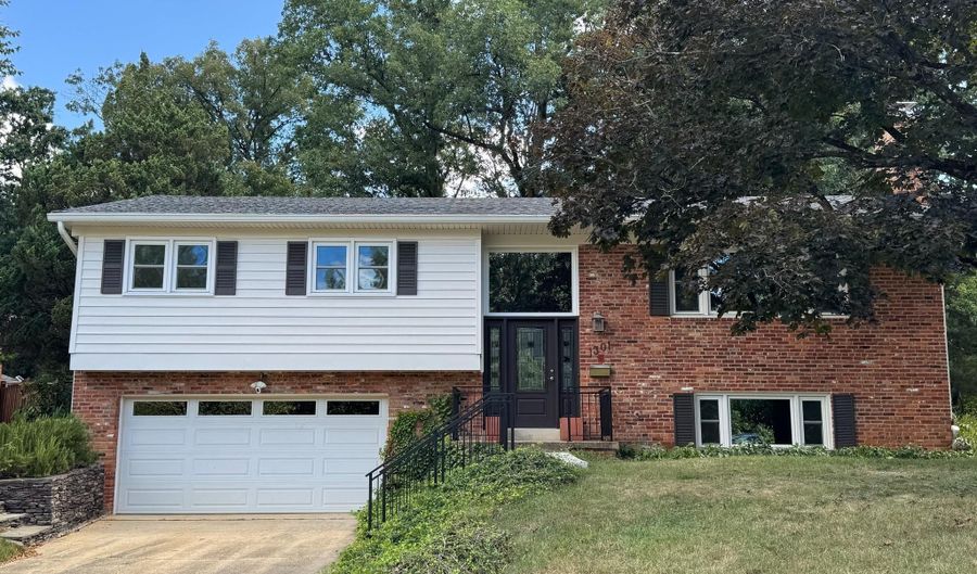1301 N IVANHOE St, Alexandria, VA 22304 - 3 Beds, 3 Bath