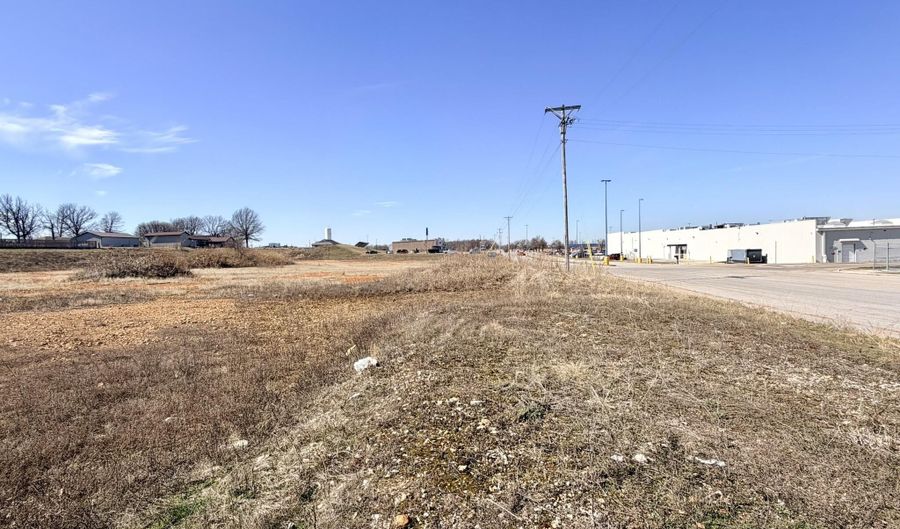 E Dyer Street, Aurora, MO 65605 - 0 Beds, 0 Bath