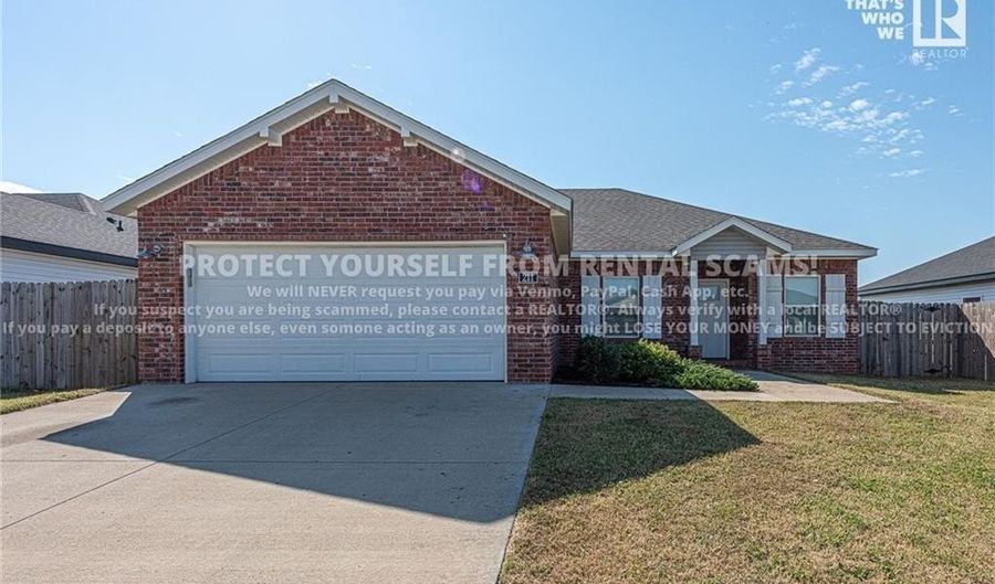 211 Grove Ln, Bentonville, AR 72713 - 3 Beds, 2 Bath