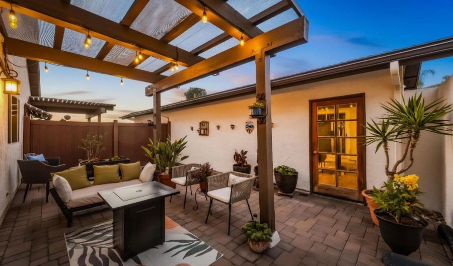 11060 Plum Tree Ln, Spring Valley, CA 91977 - 2 Beds, 2 Bath