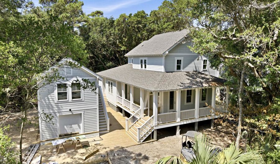 216 N Bald Head Wynd, Bald Head Island, NC 28461 - 4 Beds, 5 Bath