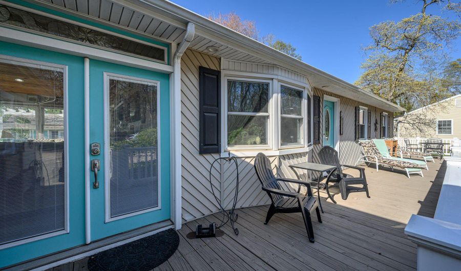 293 Louis Ave, Bayville, NJ 08721 - 3 Beds, 2 Bath