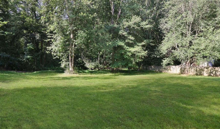 76 Swartzel Dr, Middletown, NJ 07748 - 3 Beds, 2 Bath