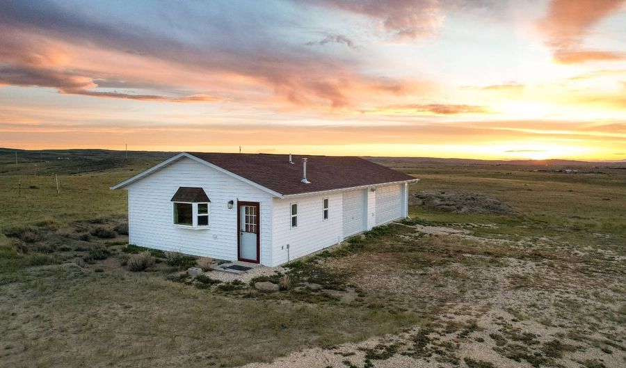 14999 Day Break Rd, Casper, WY 82604 - 1 Beds, 2 Bath
