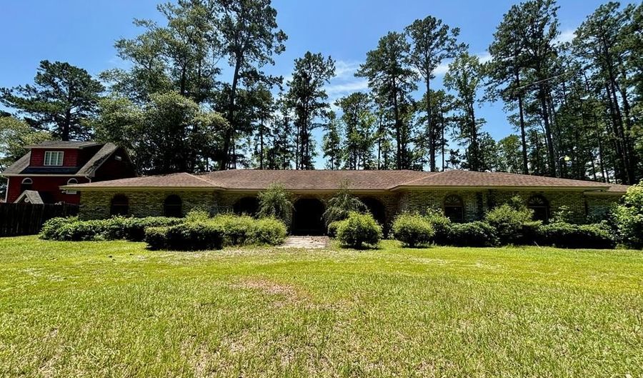 475 Co Rd 411, Abbeville, AL 36854 - 3 Beds, 4 Bath