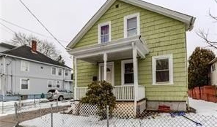 825 Douglas Ave, Providence, RI 02908 - 3 Beds, 3 Bath