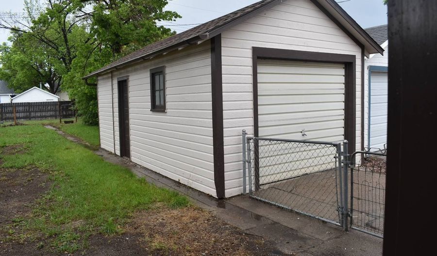415 Platte Ave, Alliance, NE 69301 - 2 Beds, 1 Bath