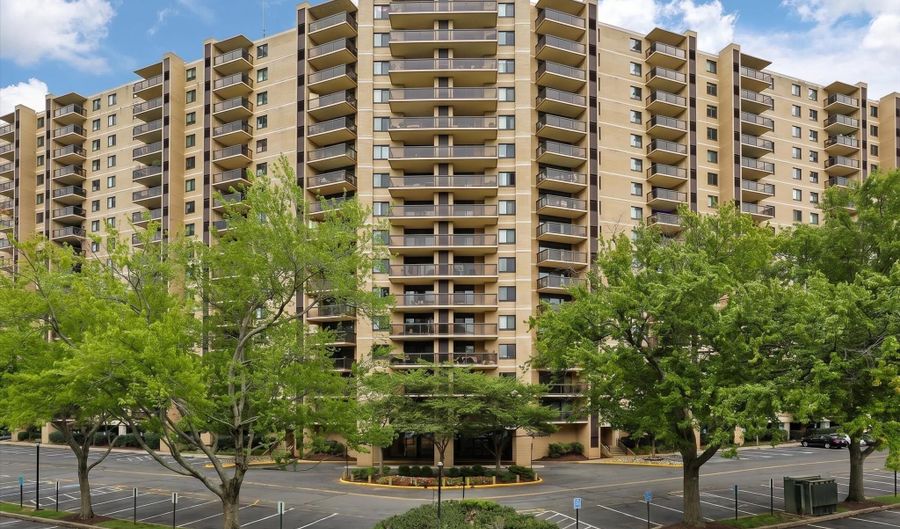 309 YOAKUM Pkwy 1002, Alexandria, VA 22304 - 2 Beds, 2 Bath