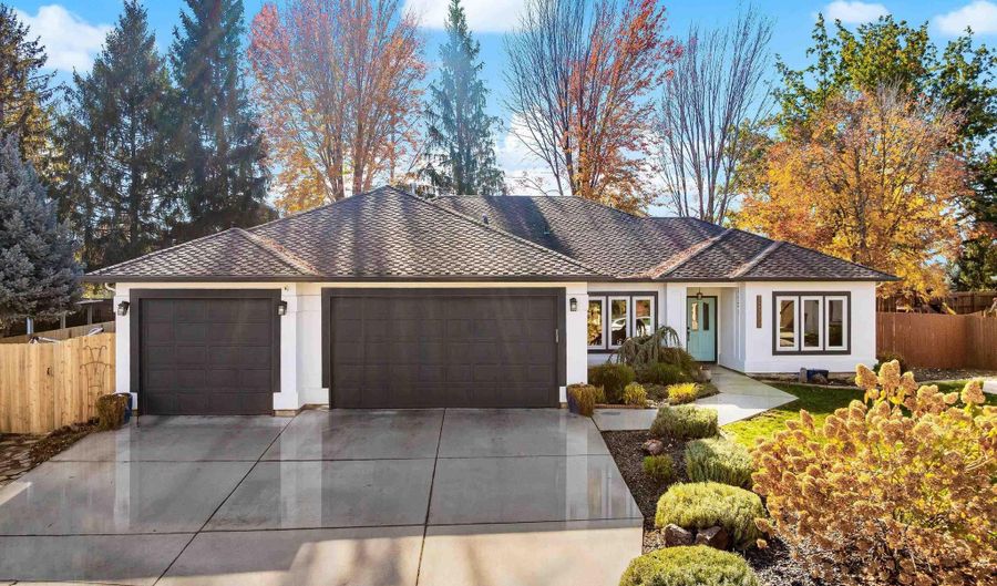 12777 W Goldenbrook Ct, Boise, ID 83713 - 4 Beds, 2 Bath