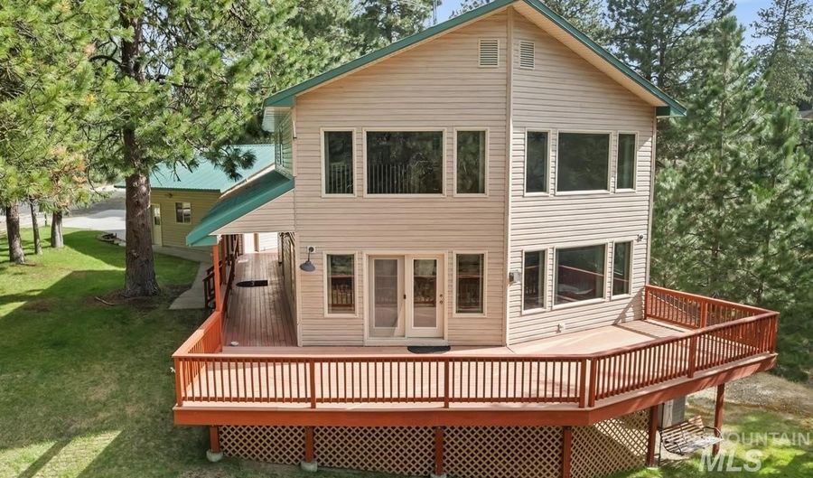 1496 Pine Rdg, Cascade, ID 83611 - 4 Beds, 4 Bath