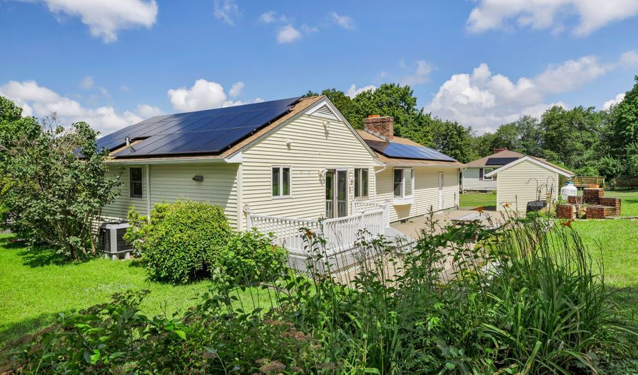 66 Mattatuck Rd, Bristol, CT 06010 - 3 Beds, 2 Bath