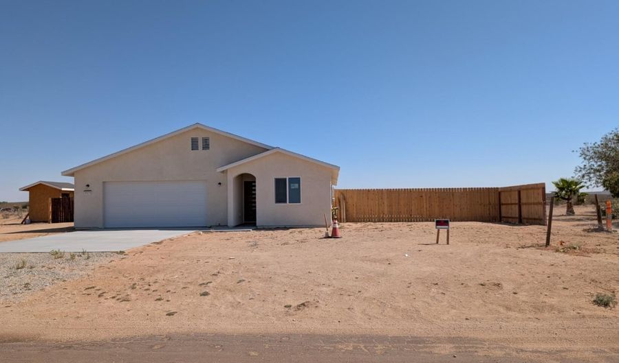 9878 Magnolia Ave, California City, CA 93505 - 3 Beds, 2 Bath