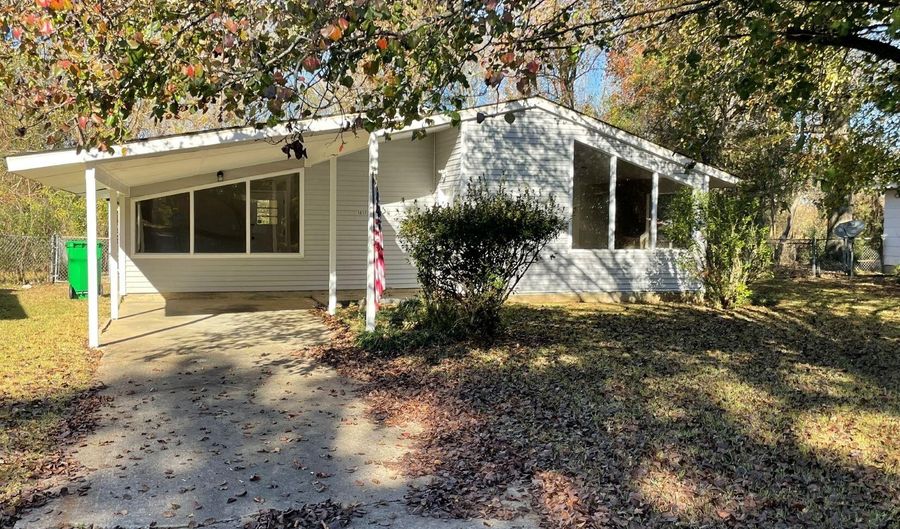 1411 5th St, Columbus, MS 39701 - 3 Beds, 1 Bath