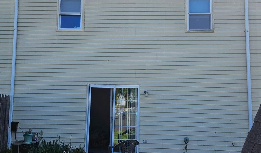 406 DRAGON Ln, Bear, DE 19701 - 3 Beds, 2 Bath