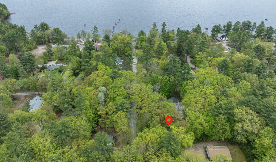 18 Julian St, Sebago, ME 04029 - 2 Beds, 1 Bath