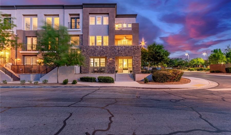 3165 Via Como, Henderson, NV 89044 - 5 Beds, 5 Bath