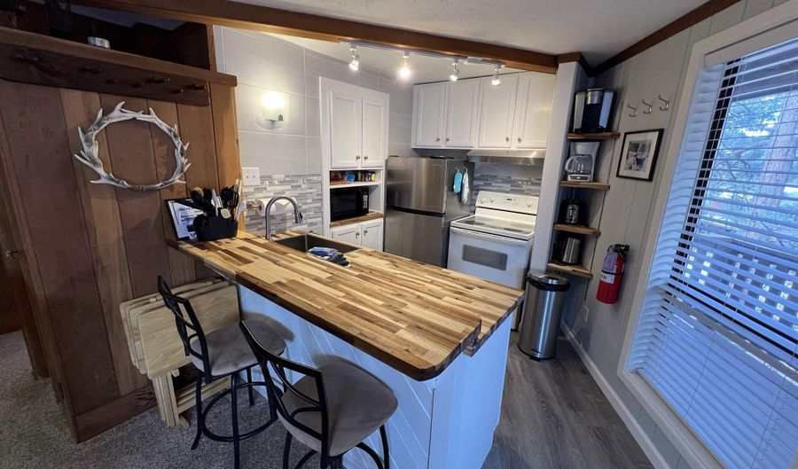 18 Jackson Hole Rd A18 A18, Angel Fire, NM 87710 - 2 Beds, 1 Bath