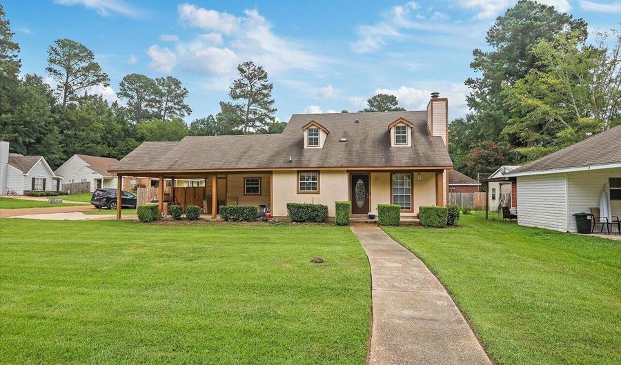 2030 Red Oak Dr, Brandon, MS 39042 - 3 Beds, 2 Bath