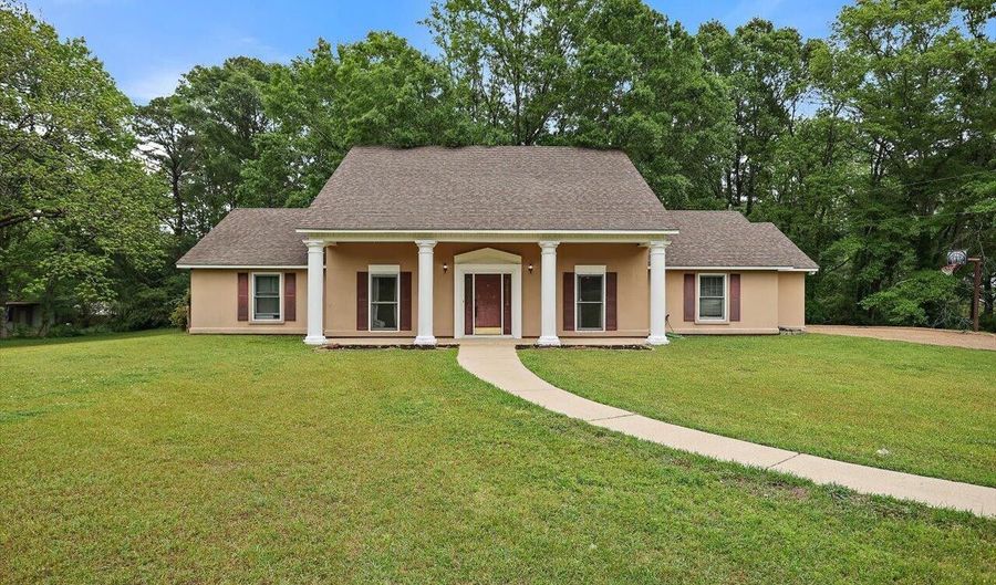 158 Dixie Rd, Florence, MS 39073 - 4 Beds, 3 Bath