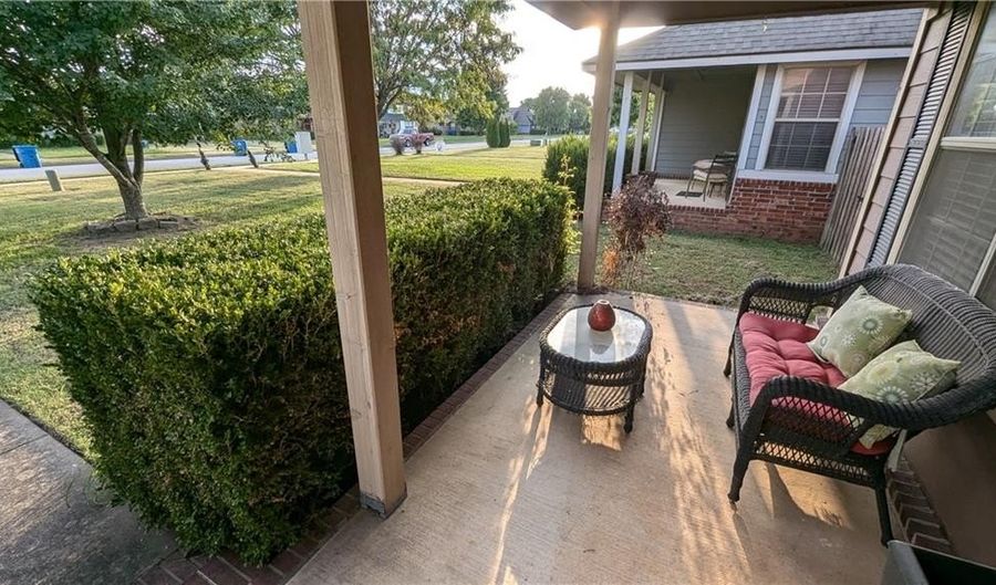 3800 Gibson Ave, Bentonville, AR 72712 - 2 Beds, 2 Bath