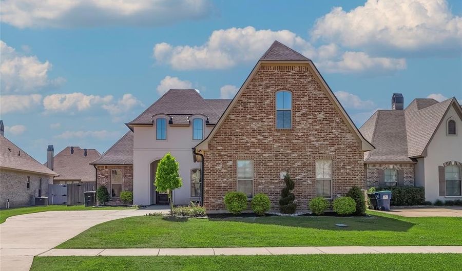 305 Cameron Cir, Benton, LA 71006 - 4 Beds, 3 Bath