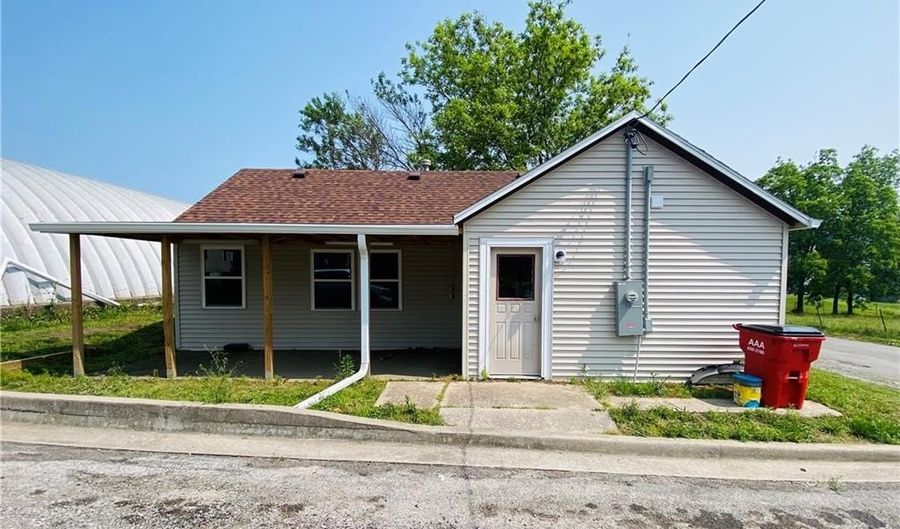 113 E Marshall St, Alma, MO 64001 - 2 Beds, 1 Bath