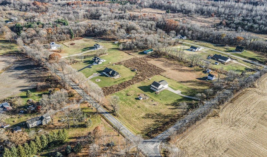 10030 Baker Ave SE, Alto, MI 49302 - 3 Beds, 2 Bath