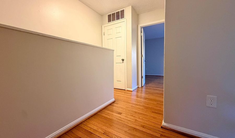 12053 HALLANDALE Ter, Bowie, MD 20721 - 3 Beds, 2 Bath