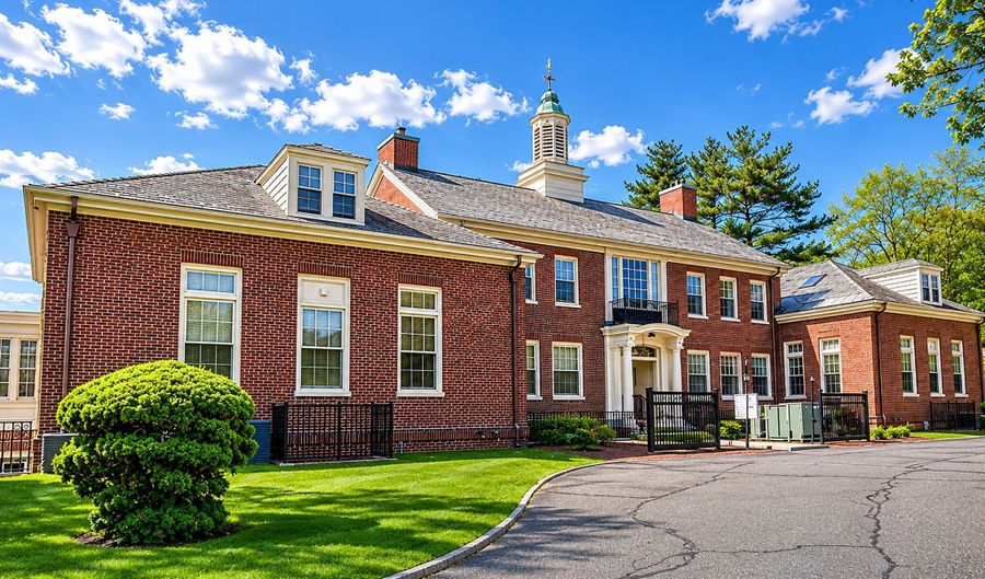 4 Edmunds St M301, Adams, MA 01220 - 2 Beds, 2 Bath