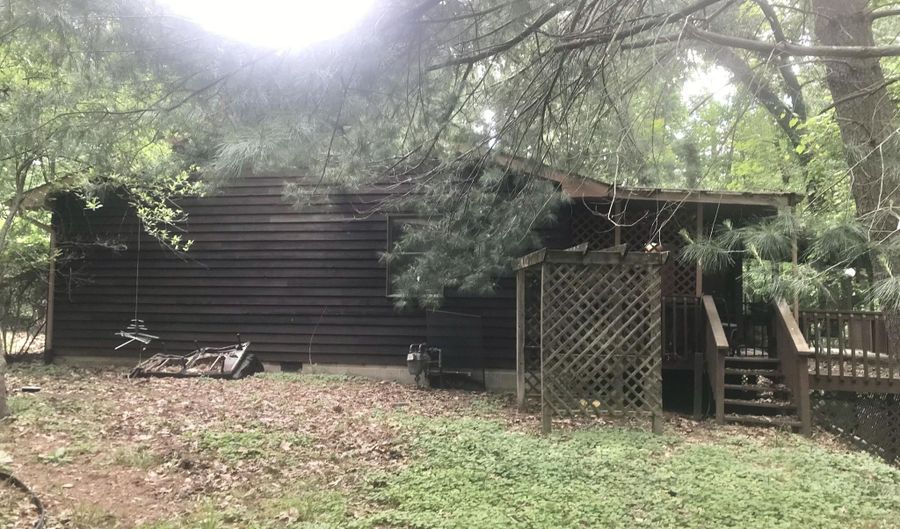 1037 Geiger Ln, Ashland, KY 41101 - 4 Beds, 2 Bath