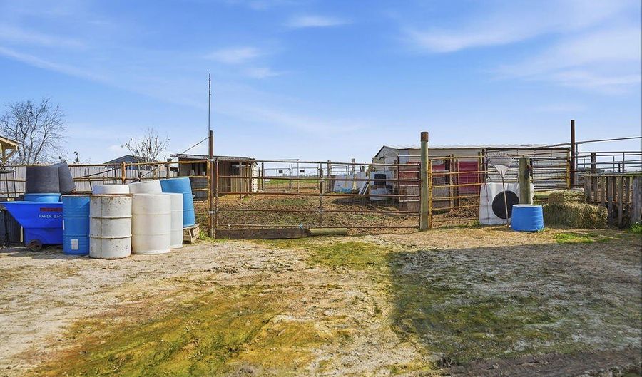 5520 Rd 42, Alpaugh, CA 93201 - 3 Beds, 2 Bath