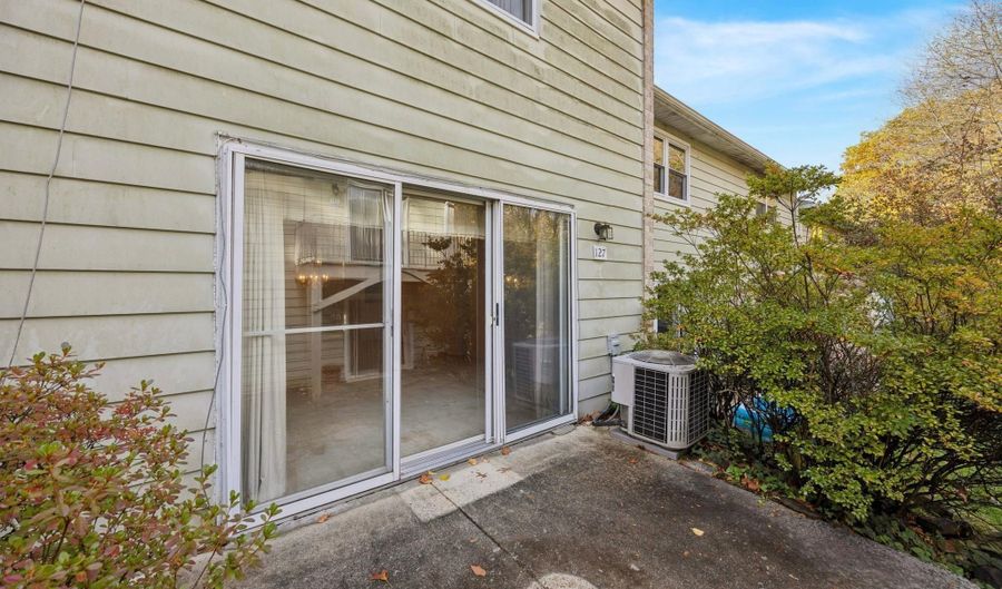 127 HAMPSTEAD Dr 127, Ambler, PA 19002 - 2 Beds, 3 Bath