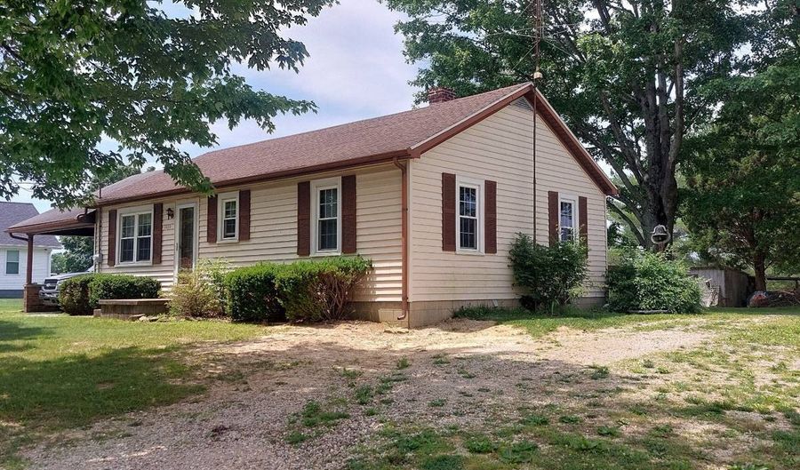 1010 S State Road 145, Birdseye, IN 47513 - 2 Beds, 1 Bath
