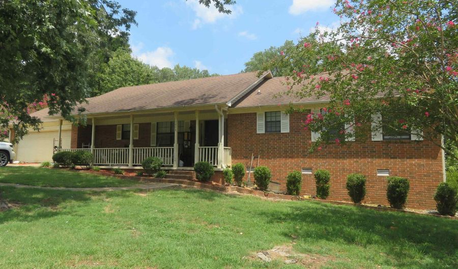 1004 N 26th St, Arkadelphia, AR 71923 - 3 Beds, 3 Bath