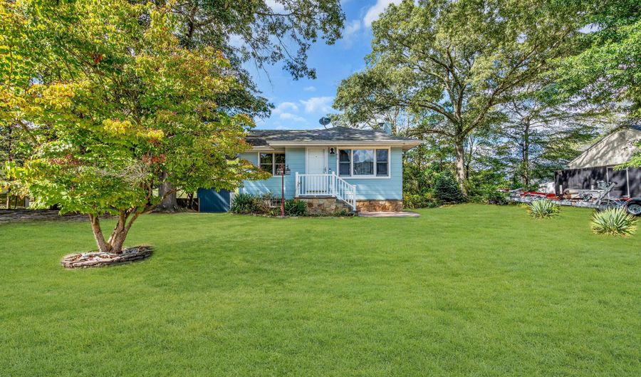 615 Riverside Dr, Bayville, NJ 08721 - 2 Beds, 1 Bath