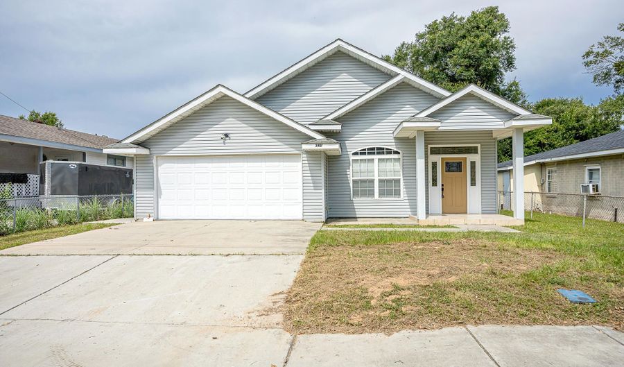 345 Bowen St, Biloxi, MS 39530 - 3 Beds, 2 Bath
