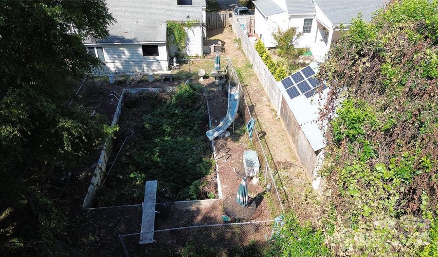 1412 Lyon Ct, Charlotte, NC 28205 - 2 Beds, 2 Bath