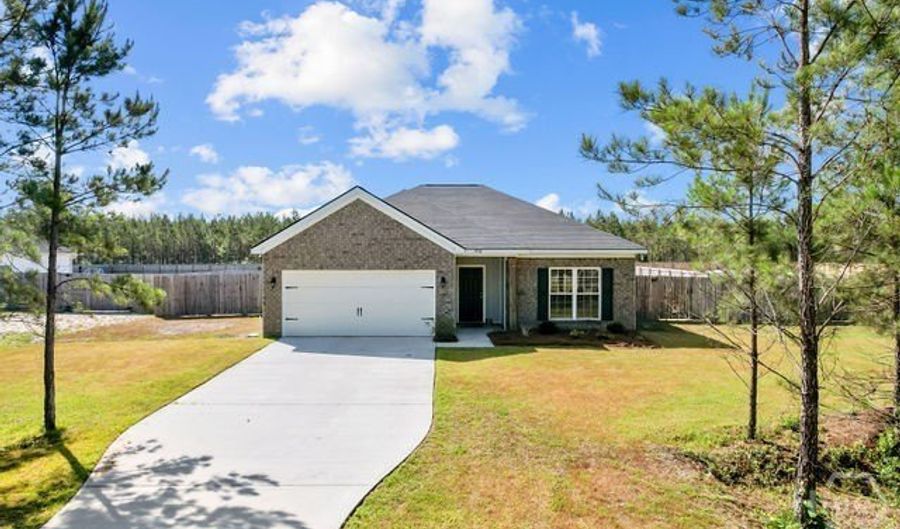 1916 Arnold Dr SE, Allenhurst, GA 31301 - 3 Beds, 2 Bath