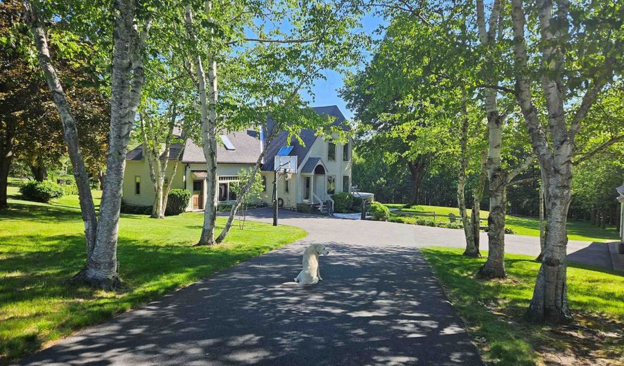 5 Hillwinds N, Brattleboro, VT 05301 - 4 Beds, 4 Bath