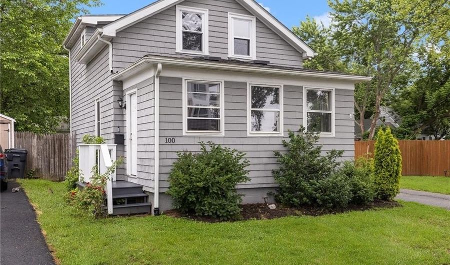 100 Pine Grove St, East Providence, RI 02916 - 3 Beds, 2 Bath