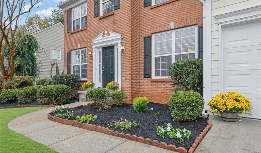 11420 Crossington Rd, Alpharetta, GA 30005 - 4 Beds, 3 Bath