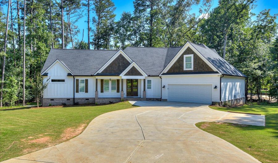 1199 Pawnee Dr, Lincolnton, GA 30817 - 4 Beds, 5 Bath