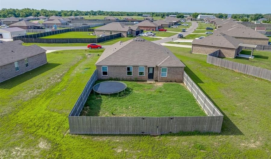 42056 Cadens Trl, Shawnee, OK 74804 - 4 Beds, 2 Bath