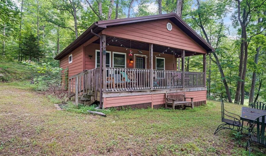 532 Dawn Ln, Bedford, IN 47421 - 2 Beds, 1 Bath