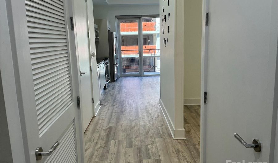 1133 Metropolitan Ave 211, Charlotte, NC 28204 - 1 Beds, 1 Bath