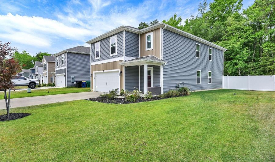 529 CURRANT Cir, Magnolia, DE 19962 - 5 Beds, 3 Bath