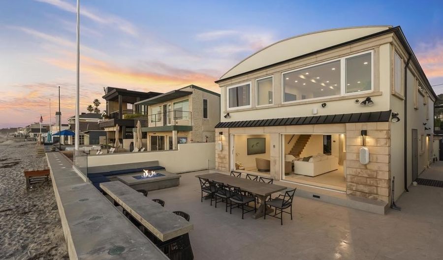 2016 Ocean Front, Del Mar, CA 92014 - 4 Beds, 4 Bath